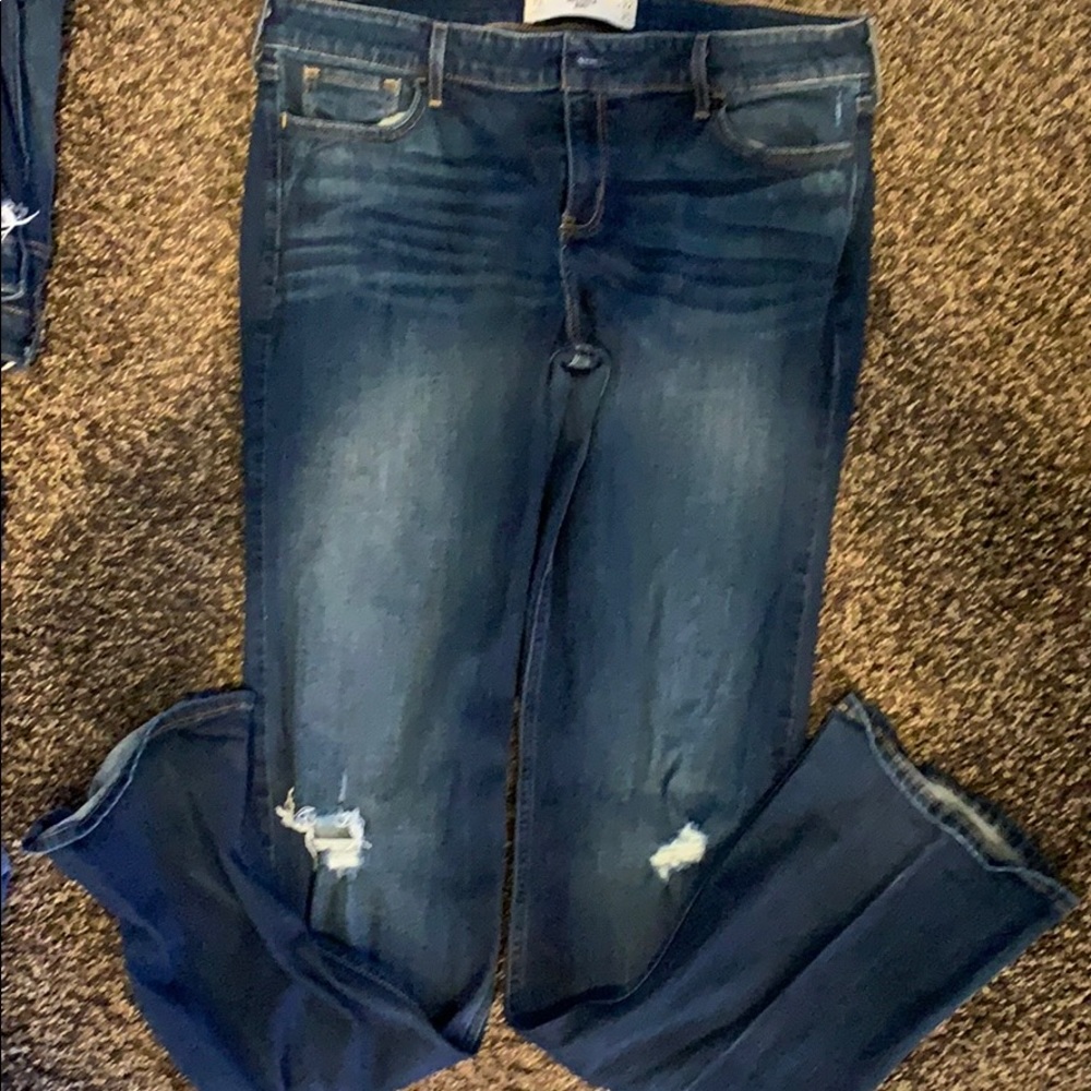 Bootcut, ripped Hollister jeans, size 15L NWOT